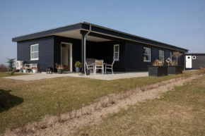 Lovely Vacation Home For 10 People